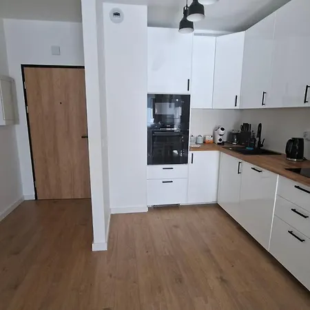 Poezji Premium Prywatne Miejsce Parkingowe Balkon